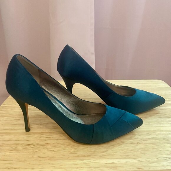Joan & David Navy Satin Pumps 8 1/2M - Picture 1 of 5